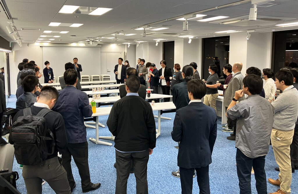 Microsoft AI Co-Innovation Lab Kobeで行われた懇親会の写真です